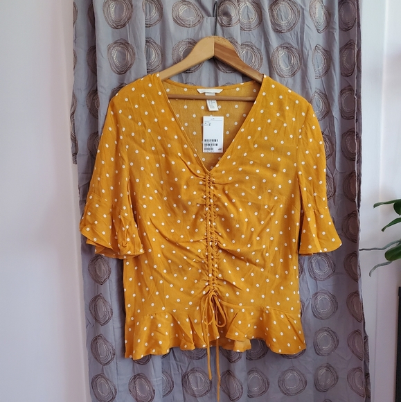 H&M Tops - Yellow 3/4 sleeve polka dot blouse sz10